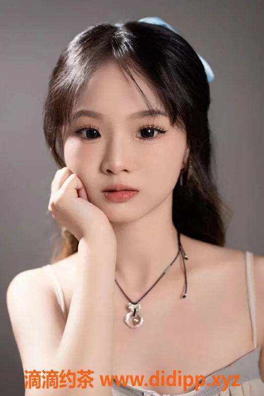 成都楼凤-成华区19岁小排骨妹子，B罩杯成熟女性魅力！