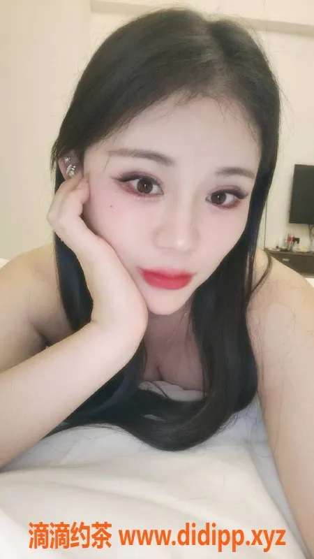 广州楼凤-海珠梦梦，400元私密服务，真实视频验证