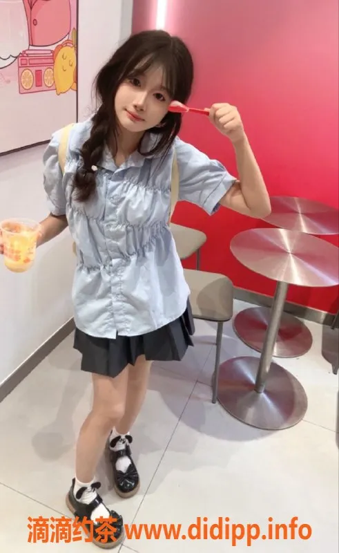 深圳楼凤资源信息,龙岗欣欣，课费999p，服务优质