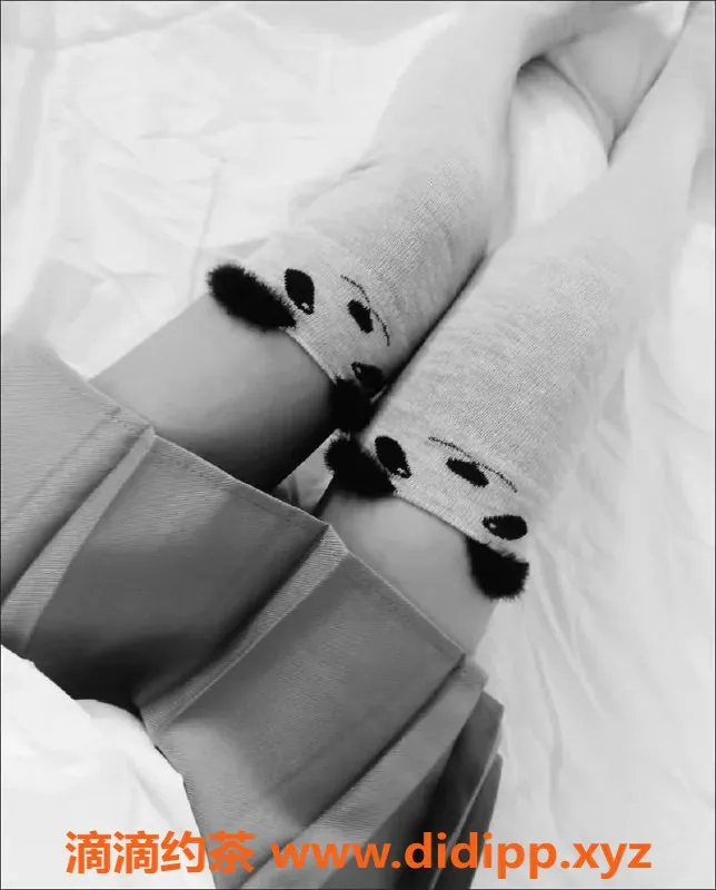 成都楼凤资源信息,成都小星16岁娇小萝莉，包夜2800元