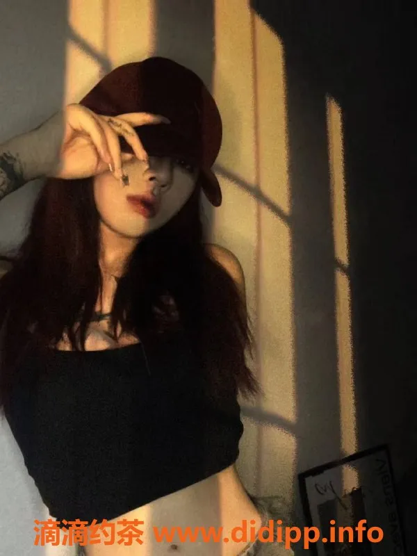 北京楼凤-朝阳百子湾夏栀，颜值高的机车女孩