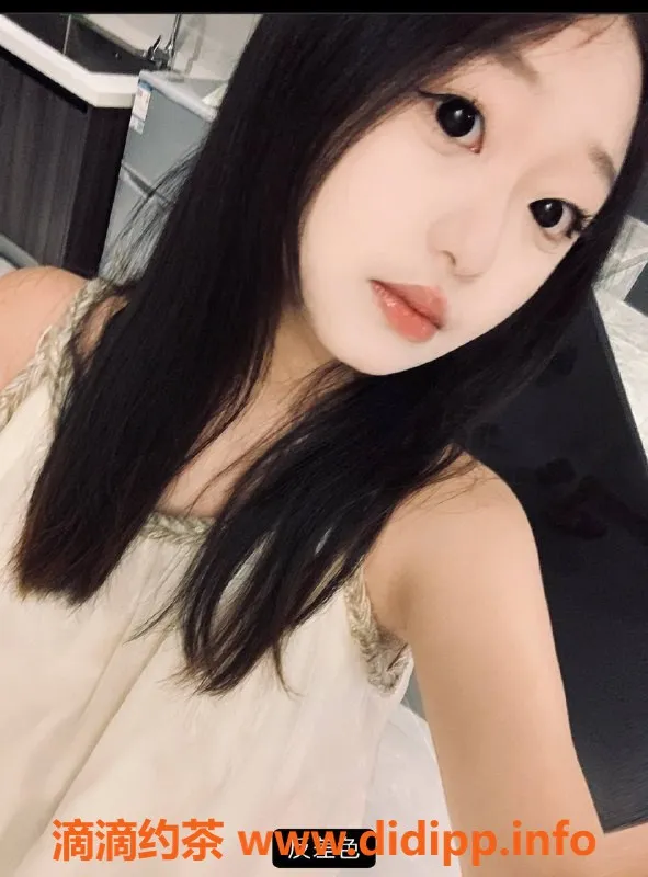 成都楼凤-武侯区小苹果，嫩妹车服务，6p起