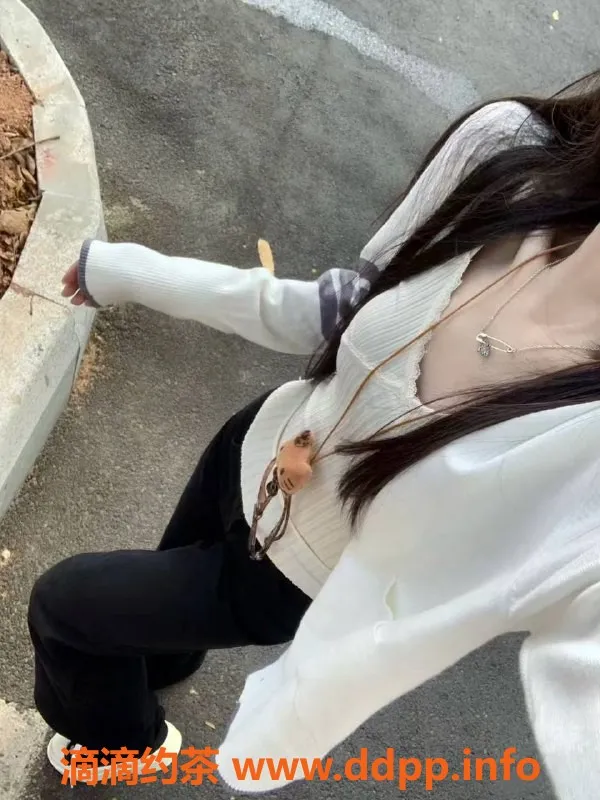 成都外围资源信息,成都高挑御姐八万，17岁身高170，体验仅800元