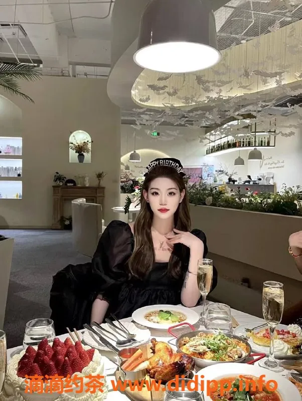 北京楼凤-朝阳DJ可奈，172身高，50kg，千元档上门服务