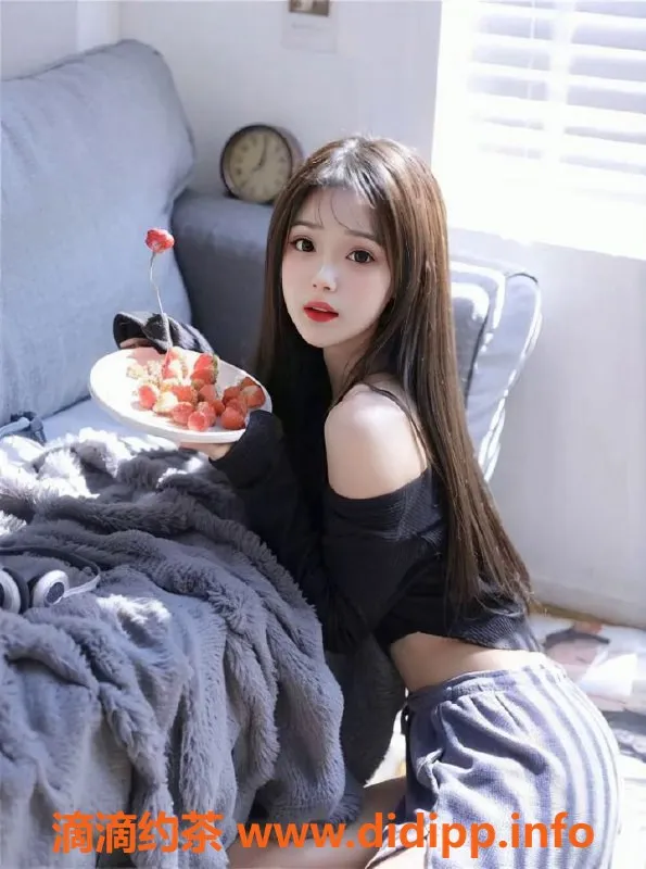 上海楼凤-浦东王小萌，18岁34B嫩妹，1200元/40分