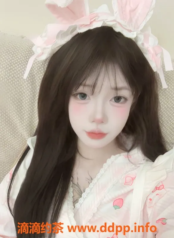 成都外围-成都七万，18岁嫩妹，160cm体重95，服务口+做