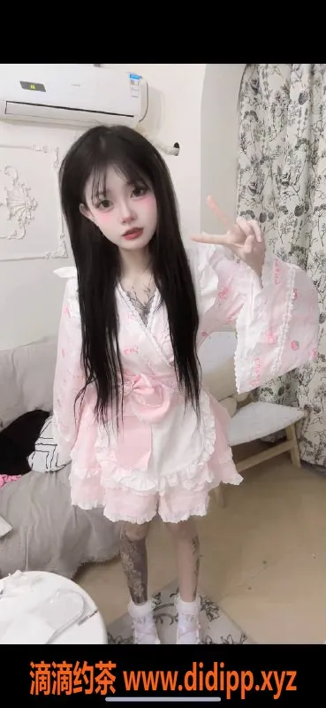 成都外围-成都七万，18岁嫩妹，160cm体重95，服务口+做