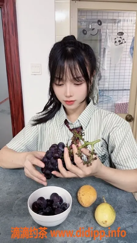 深圳楼凤-罗湖安欣，1200元体验一夜激情