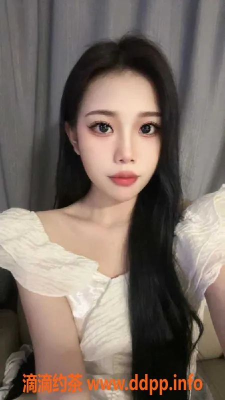 广州楼凤-三溪嫩妹昕儿，20岁165cm，体验超值服务