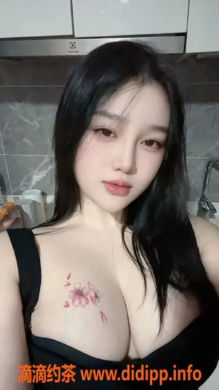 成都楼凤-成都贝贝20岁嫩妹，服务全面只需500元