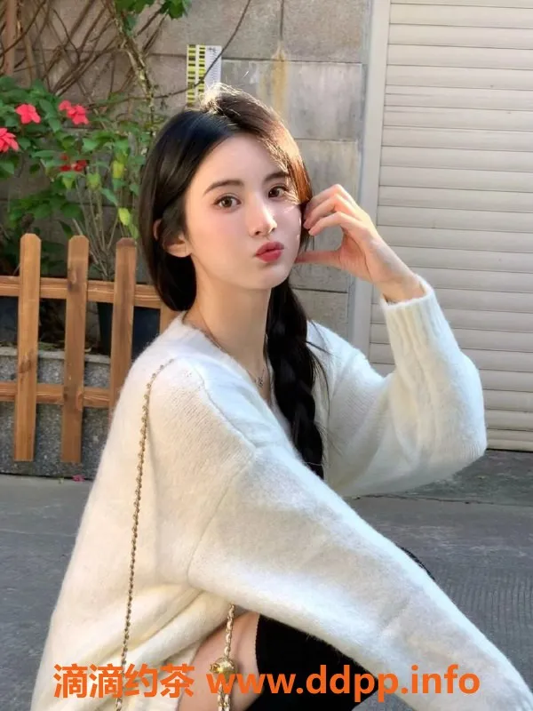 深圳楼凤-龙华嫩妹爱丽丝，P1800起享绝妙服务