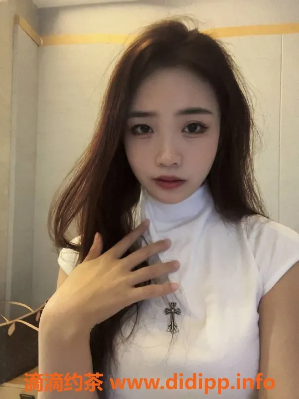 深圳楼凤-深圳龙岗六六，21岁，168cm，45kg，1000元起