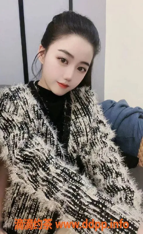 深圳楼凤资源信息,龙华小优米：1200元69制服服务