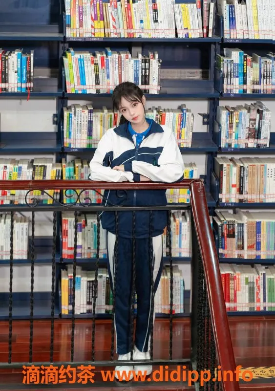 杭州楼凤资源信息,拱墅嫩妹允儿，69互舔服务超棒