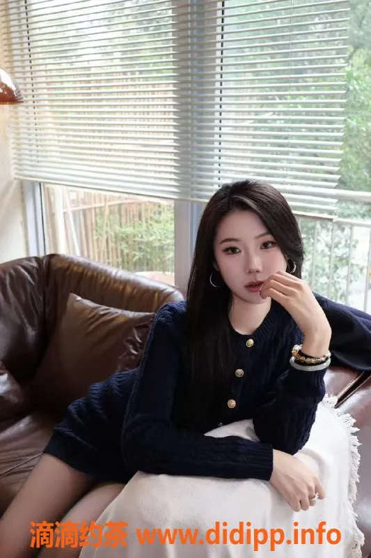 成都楼凤-成都20岁怡妹，171cm匀称身材，服务优质