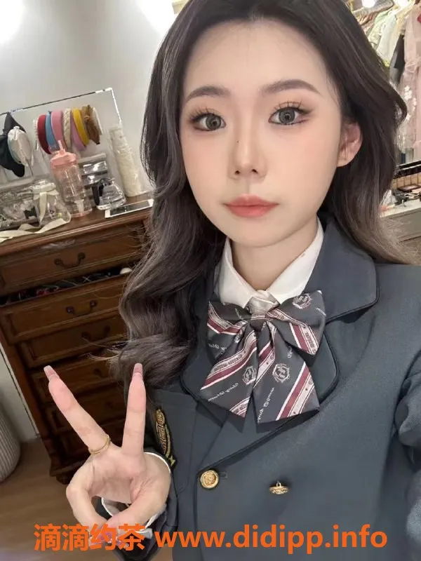 成都楼凤资源信息,成都20岁怡妹，171cm匀称身材，服务优质