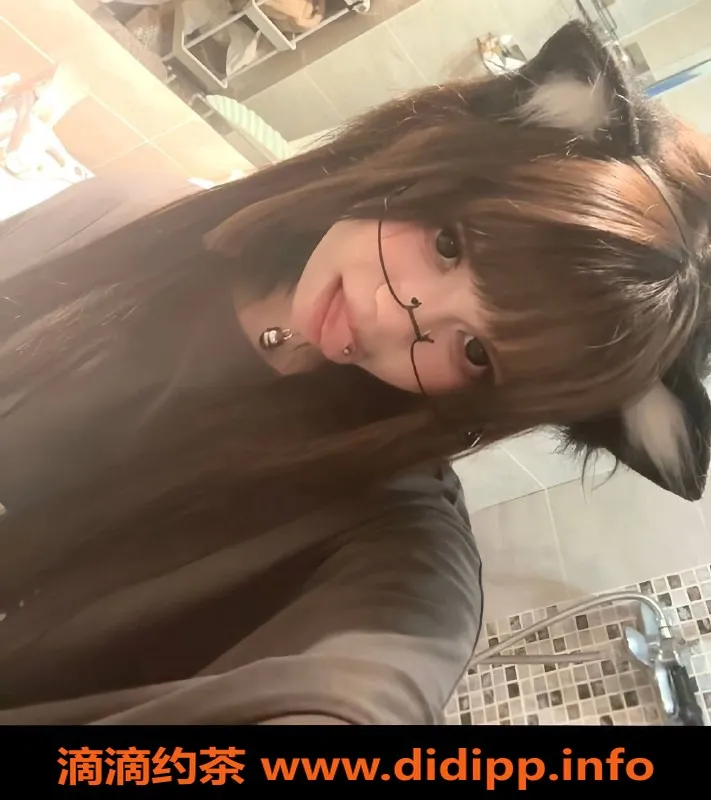 长沙楼凤-雨花区乐乐 163cm 84斤 36B 18岁诱惑等你来体验