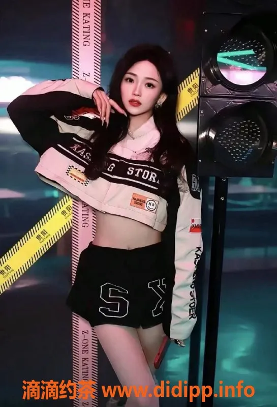 深圳楼凤-南山媚kk，1100p起，舌吻69服务体验