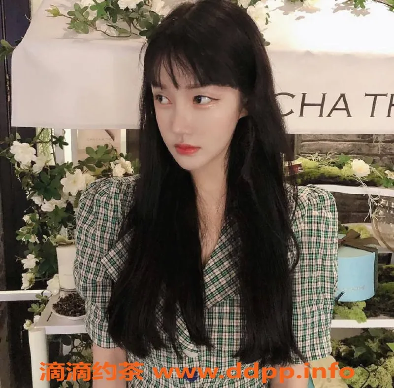 上海楼凤-普陀榭洺，166CM，44公斤，C罩杯，1800P起