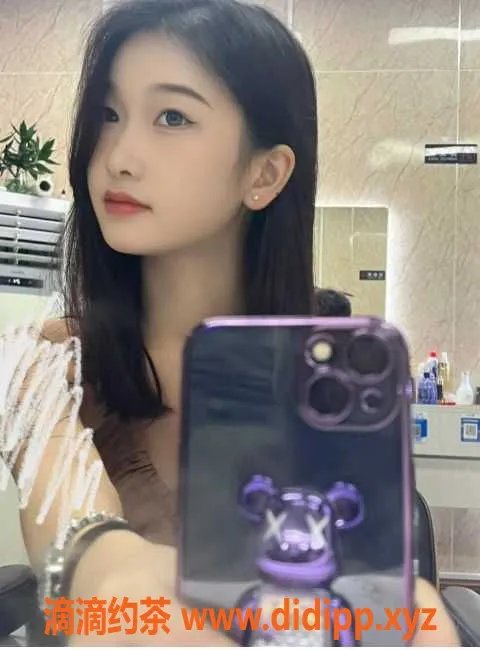 广州楼凤资源信息,广州黄埔欣怡，20岁嫩妹，身高163，初体验500元