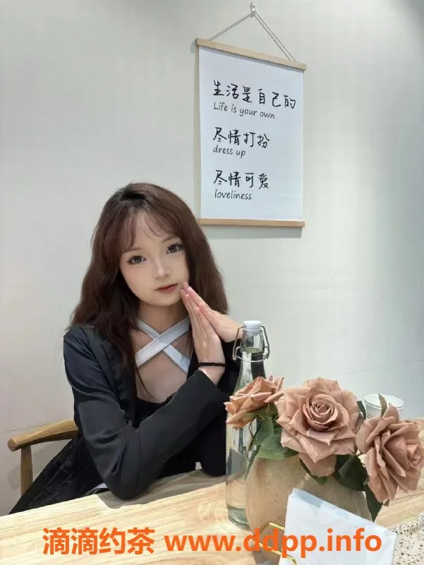 深圳楼凤-龙华小雨，课费900，服务超赞