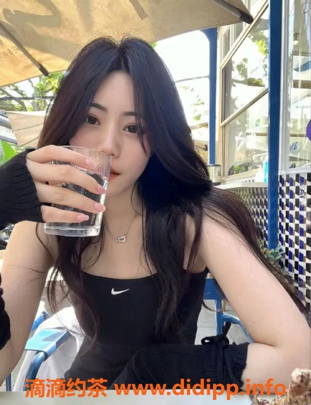 上海楼凤资源信息,闵行嫩妹叶若雨，18岁34B只需800元