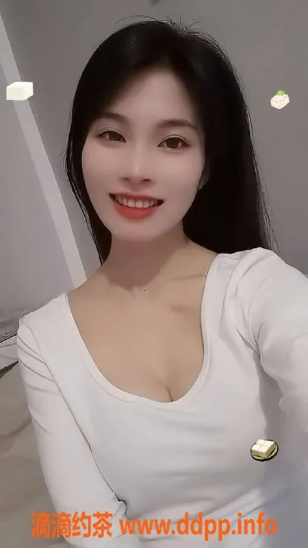 长沙楼凤-岳麓区小云朵，25岁162cm C罩杯，服务多样