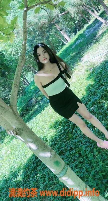 北京楼凤-朝阳芳芳，163身高C罩，陪浴服务享受！