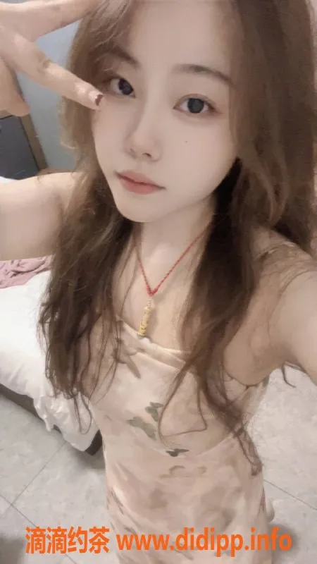 长沙楼凤资源信息,雨花区小嘉，165cm、50kg妹子激情服务