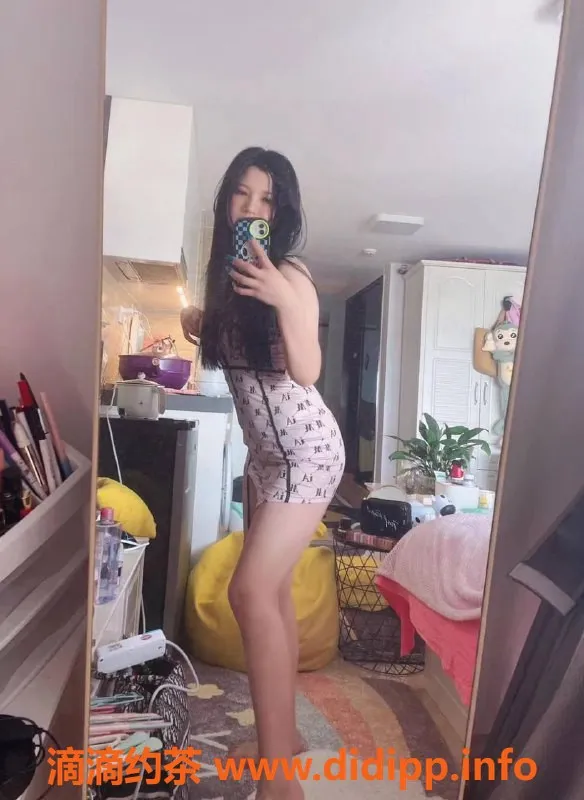 深圳楼凤-龙华安娜，165cm E杯，1998年，600元