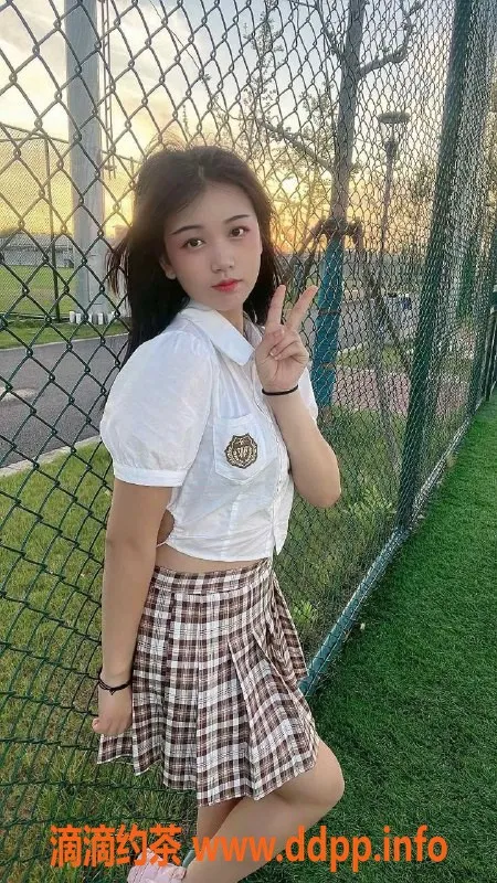 成都楼凤-成都曼曼，20岁，身高162，服务型嫩妹