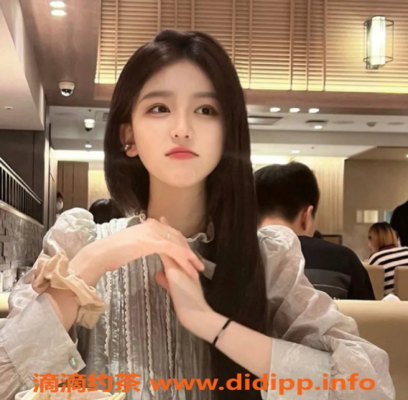 长沙楼凤-雨花区26岁思思，170cm/52kg，激情服务等你来体验！