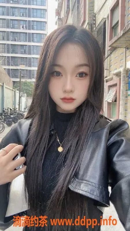 深圳楼凤-南山19岁新人哈哈，165cm身高，超值988元体验