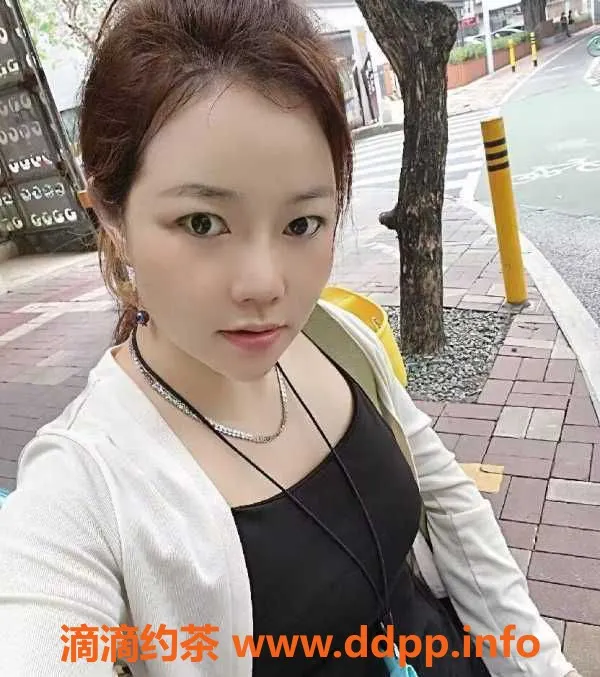 广州楼凤-海珠风骚璐璐：27岁163cm，快餐288元起