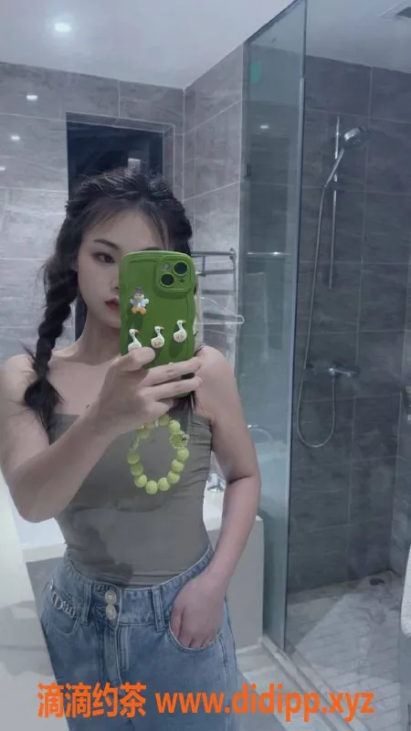 长沙楼凤-雨花区22岁菡菡，160cm女友式服务，快来体验！