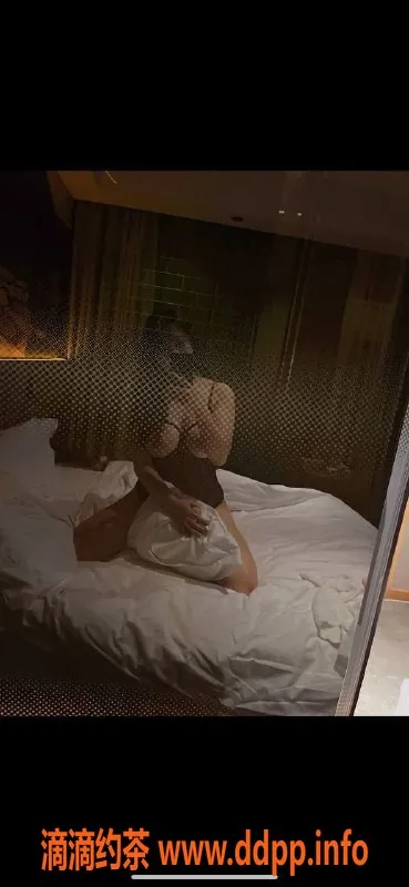 北京楼凤-丰台米妮，167cm身材诱人，千元档服务