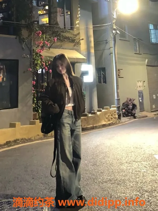 深圳楼凤-深圳南山四四妹，175厘米长腿美少女