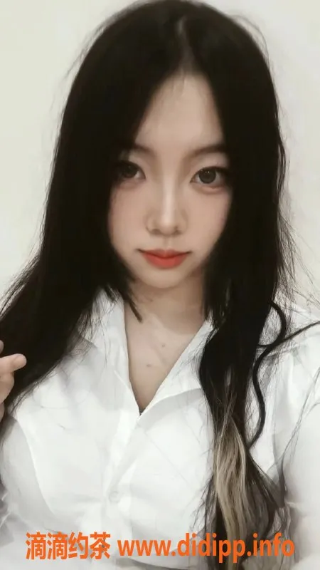 成都楼凤-锦江区嫩妹宁宁，轻坦车6p，真心推荐！