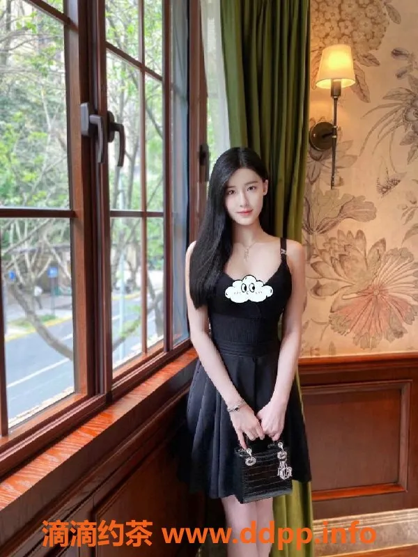上海楼凤-黄浦艺宁，身高170，价格2500P，性感C+胸