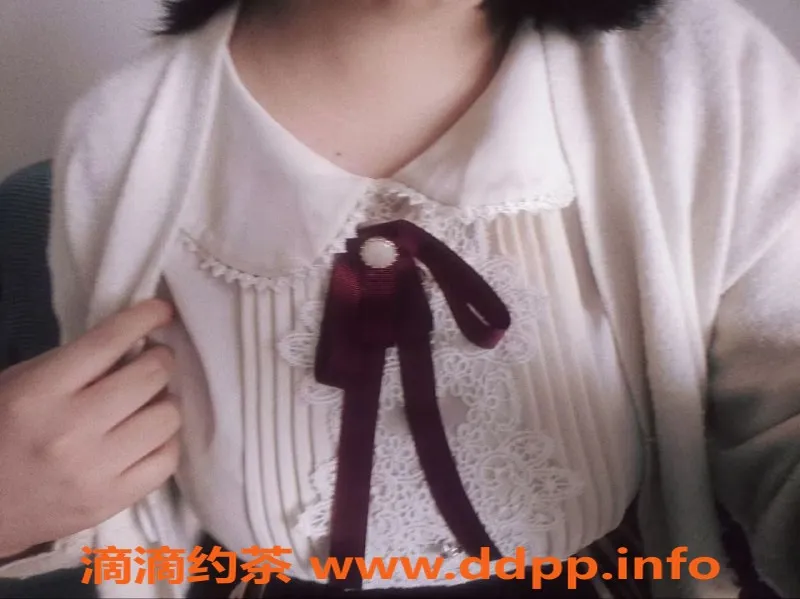 成都上门服务-成都嫩妹小绿，1000包夜，巨乳服务