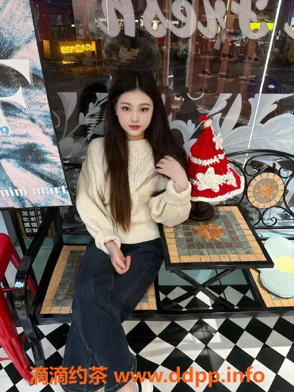 成都楼凤资源信息,成华区小燕子，限时优惠体验嫩妹车