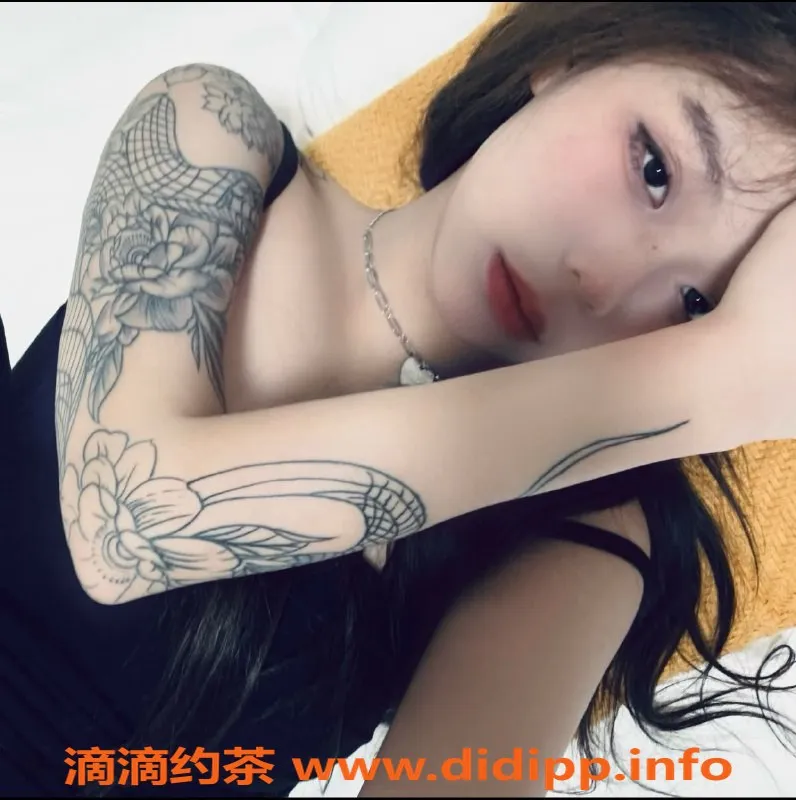 成都上门服务-郫县嫩妹瑶瑶，身高163，服务包夜600元