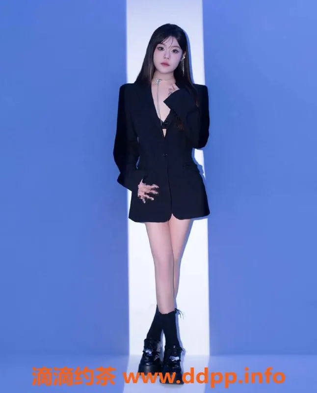 成都楼凤-成都困困19岁，身高164，体重100，服务550元