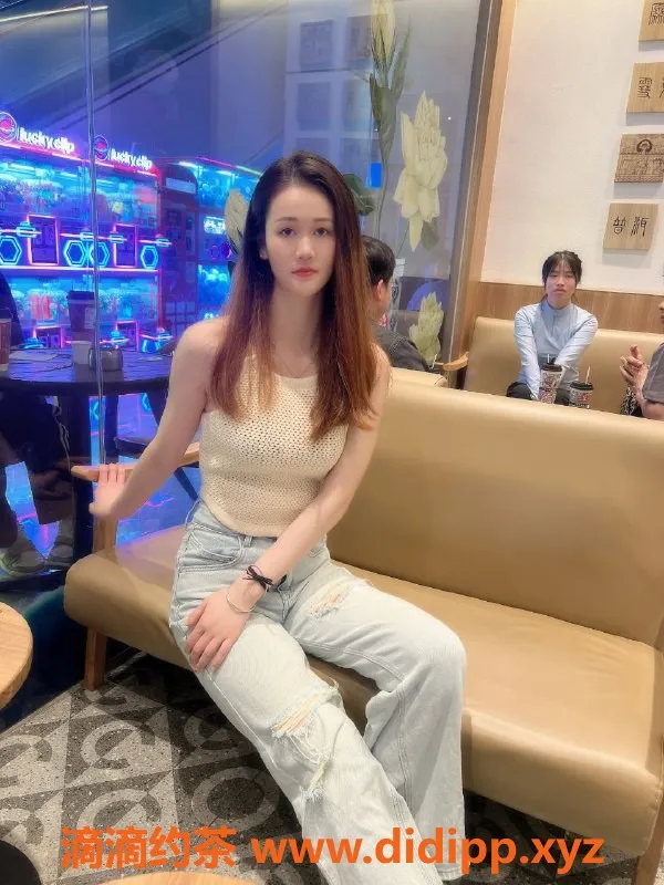 深圳楼凤资源信息,龙岗高馨，172cm C杯，888元起，服务优质