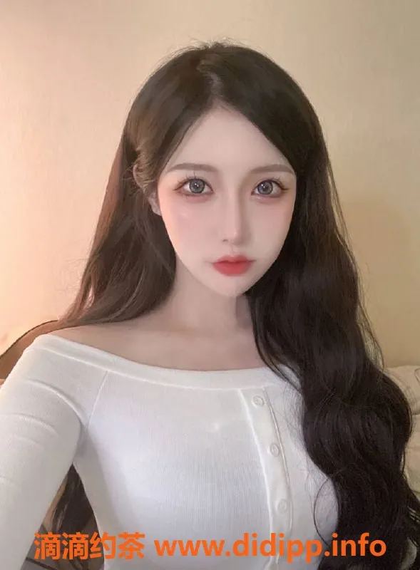 深圳楼凤资源信息,深圳罗湖爱妃，170cm高，22岁，D罩杯，1800元体验