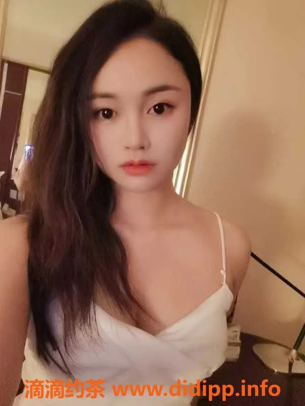 广州楼凤-广州天河西菲菲｜23岁体育小女人，身高167cm，茶水优惠