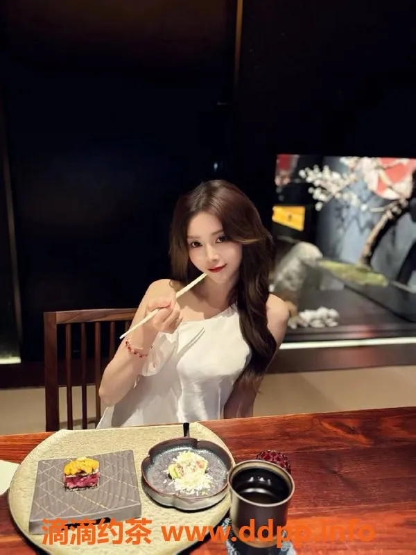 深圳楼凤-深圳龙华周周，162cm身材，千元档好选择