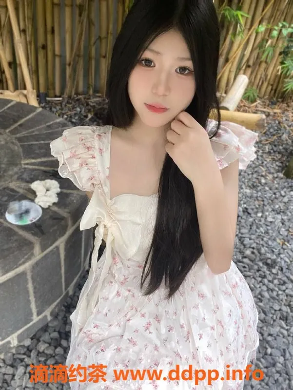 成都楼凤-成华区18岁小妹，B+身材，超甜服务