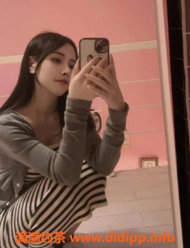 上海楼凤-普陀赛博女友蜜 身高164体重40 胸围C