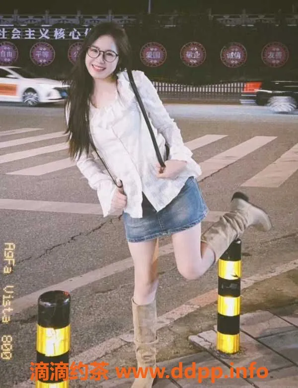 广州楼凤资源信息,广州天河新新，23岁傲娇嬌娃，身高167，茶水6米